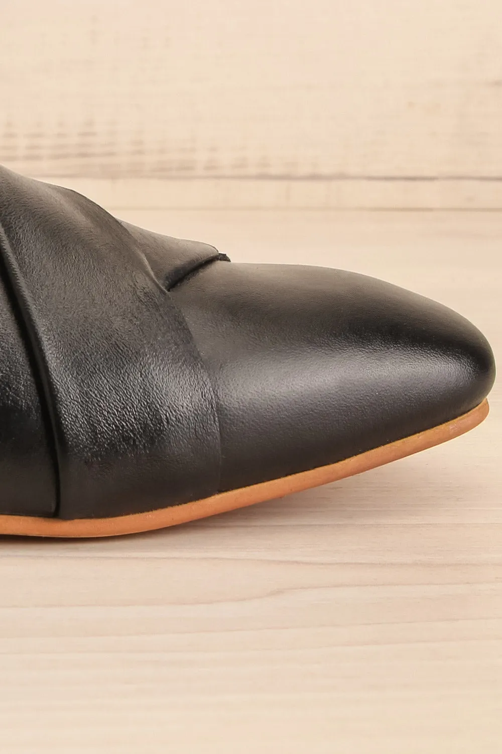 Baru | Black Leather Loafers