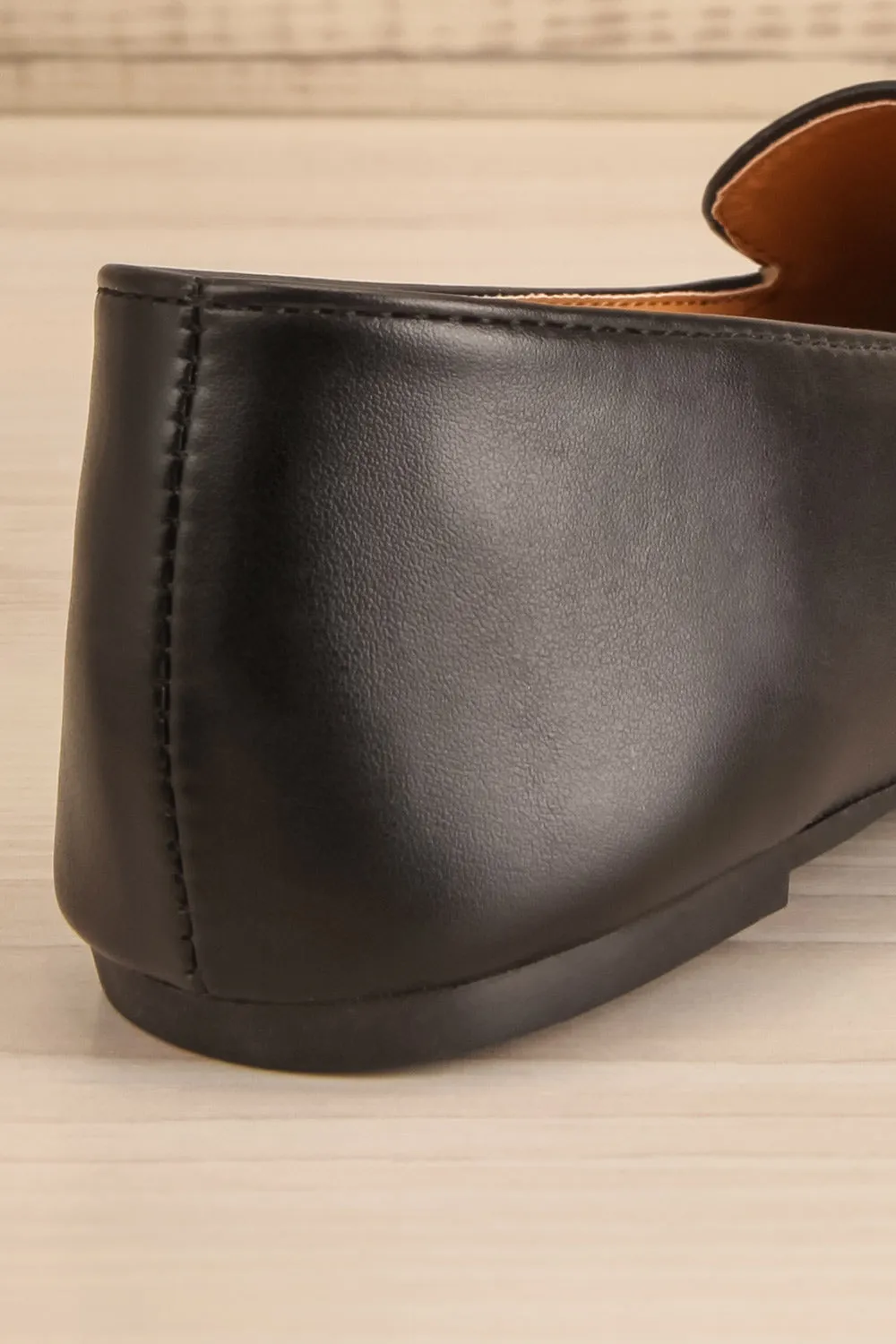 Dinteranthus Black | Pointed Faux-Leather Loafers