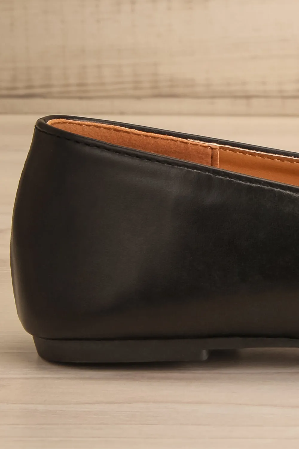 Dinteranthus Black | Pointed Faux-Leather Loafers