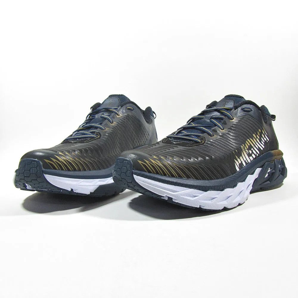 HOKA ONE ONE Dyanamic  Stability