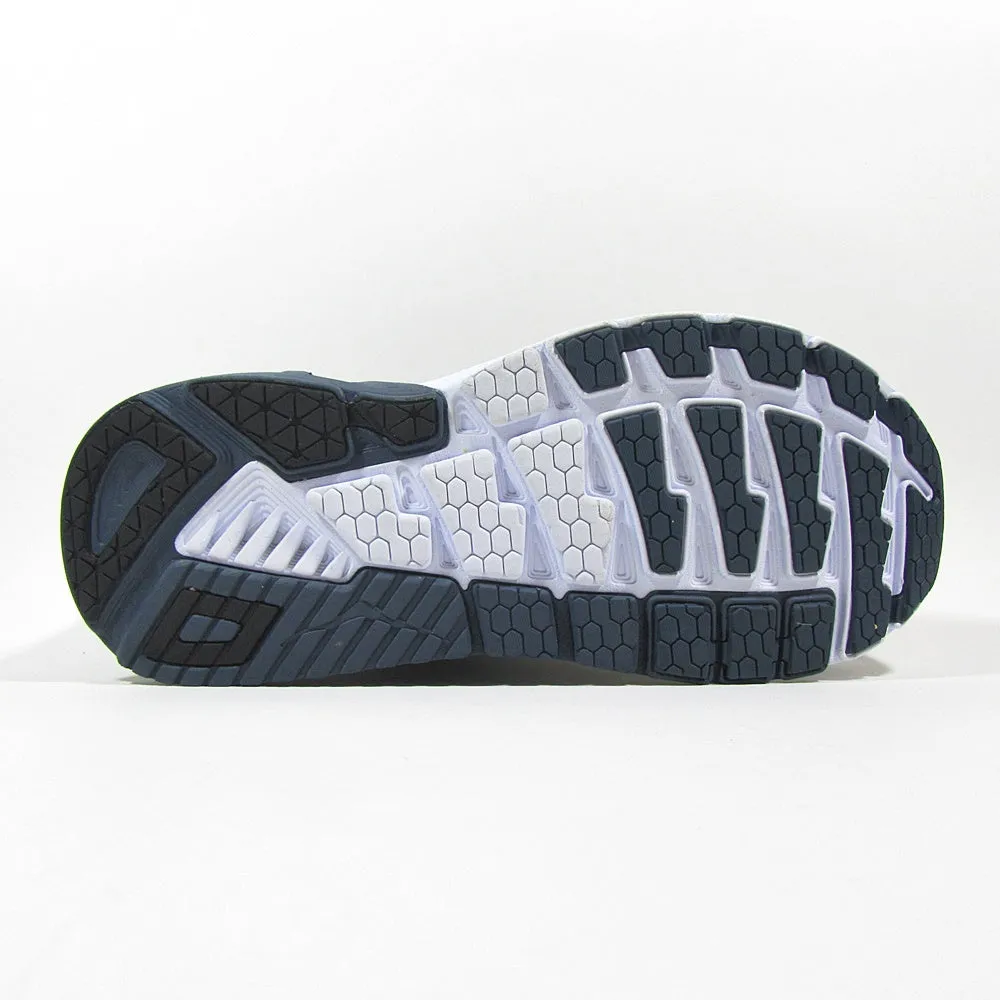 HOKA ONE ONE Dyanamic  Stability