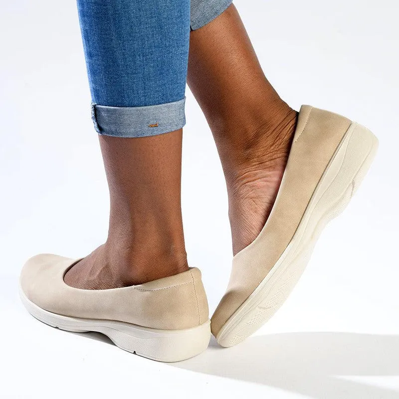 Hush Puppies Flat Court Walker - Beige
