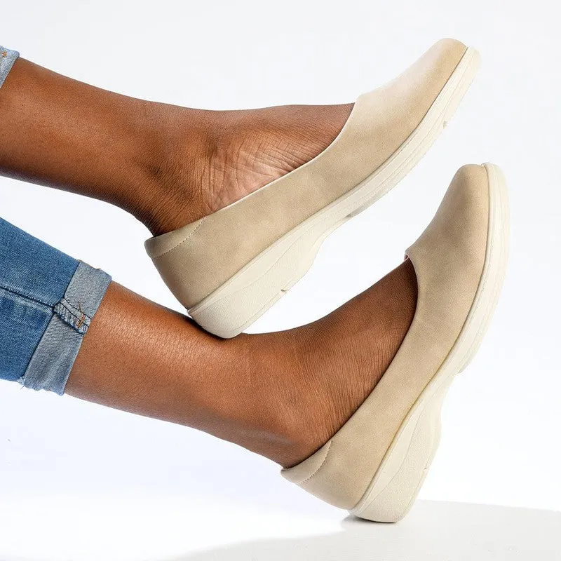 Hush Puppies Flat Court Walker - Beige