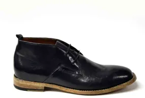 LAST PAIRS 43/44- CLARK BLACK WASHED MID SHOES