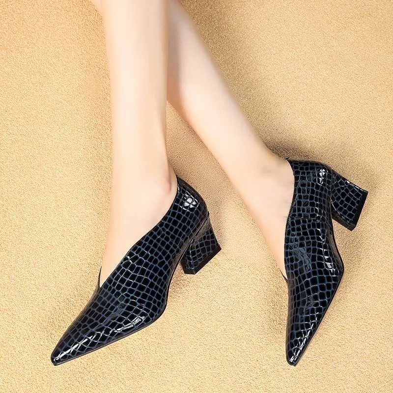 Serpatura Slip-On Business Heels