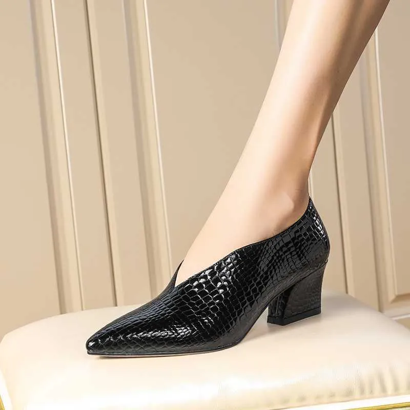 Serpatura Slip-On Business Heels