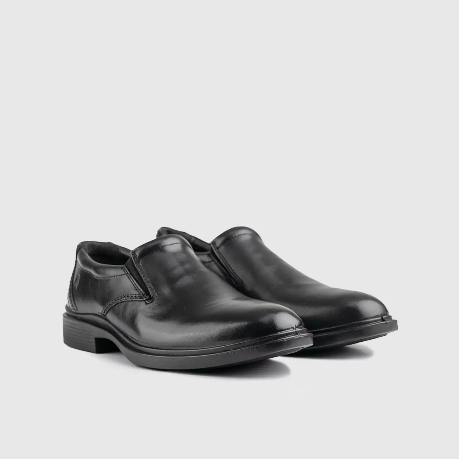 Victor Plain Toe Slip On Black 00697