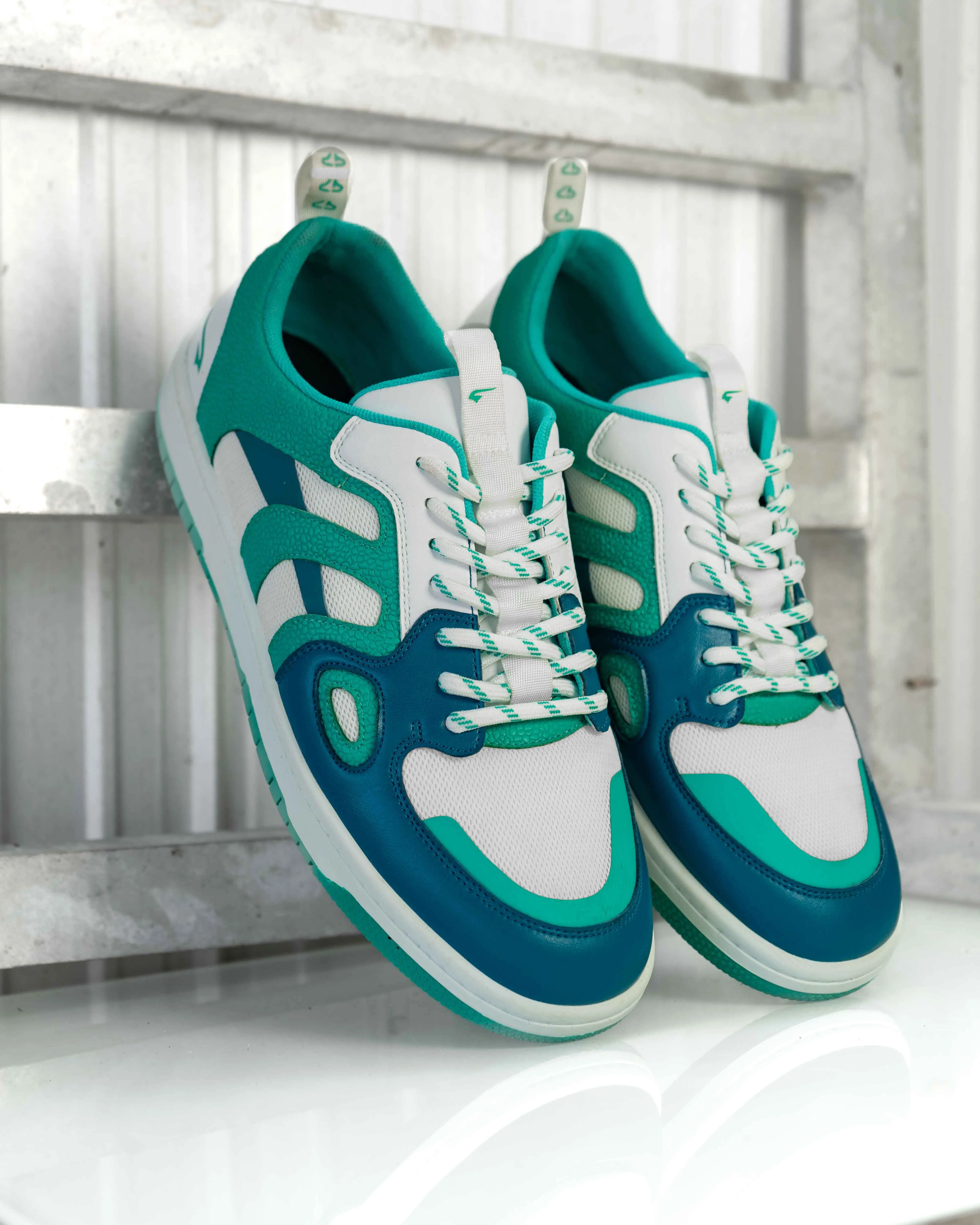 Way of Life Polo Shirt, Classic Leaf Denim Jeans and Sneakers Bundle