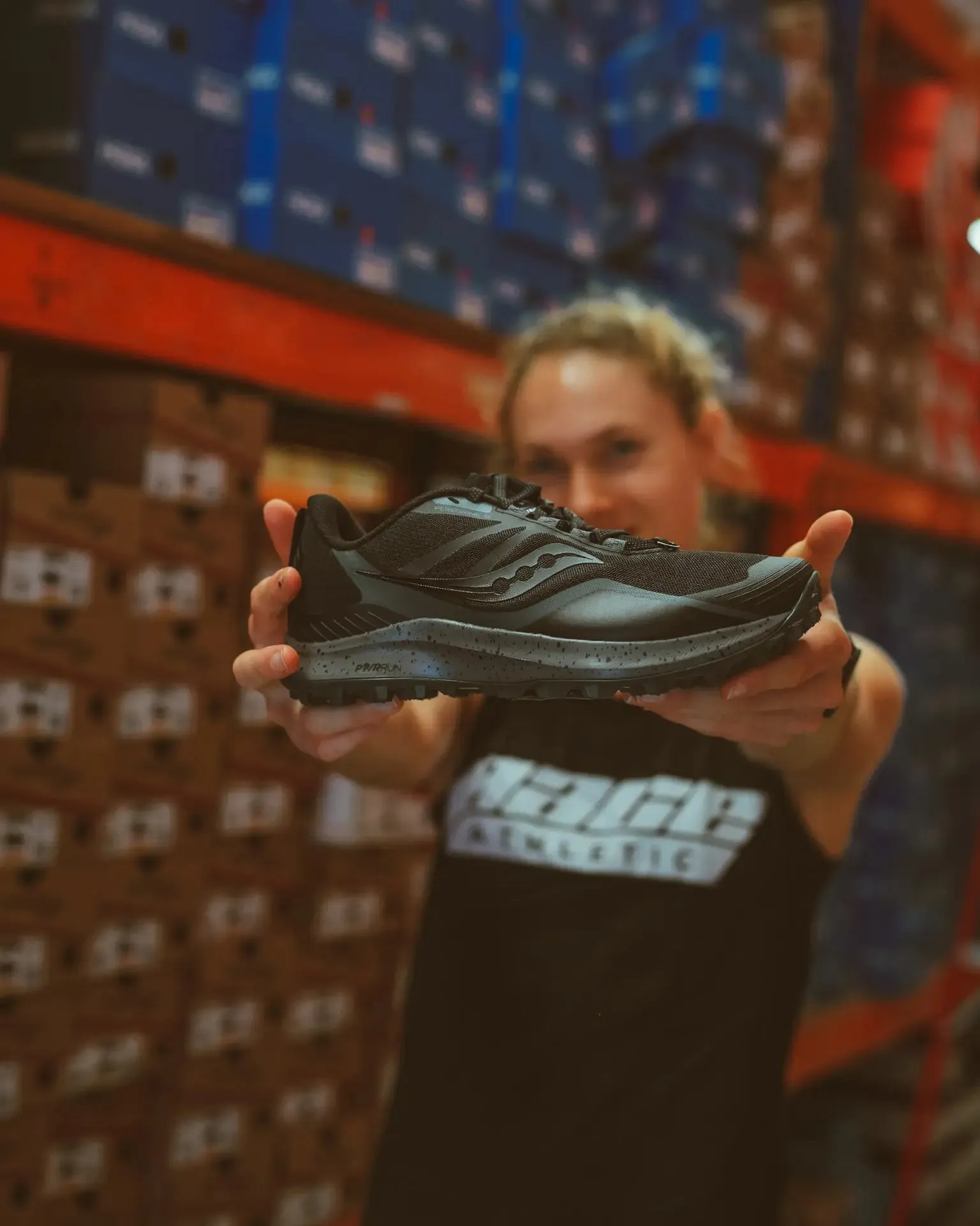 Womens Saucony Peregrine 12 (Wide) - Black / Charcoal